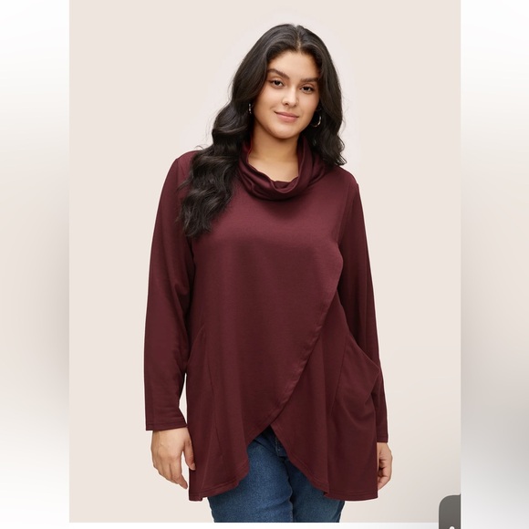 NWT BloomChic Solid Turtleneck Pocket Wrap Hem Sweatshirt - Picture 3 of 6